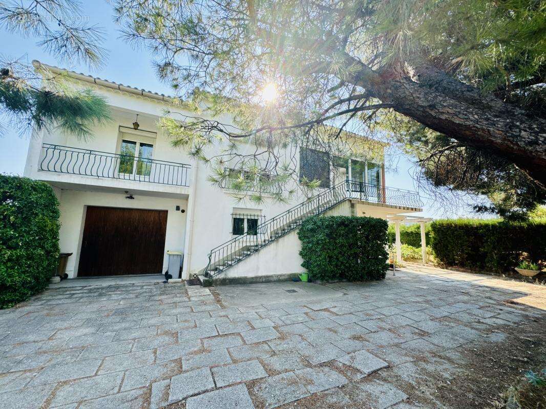 Maison à SAINT-VICTORET