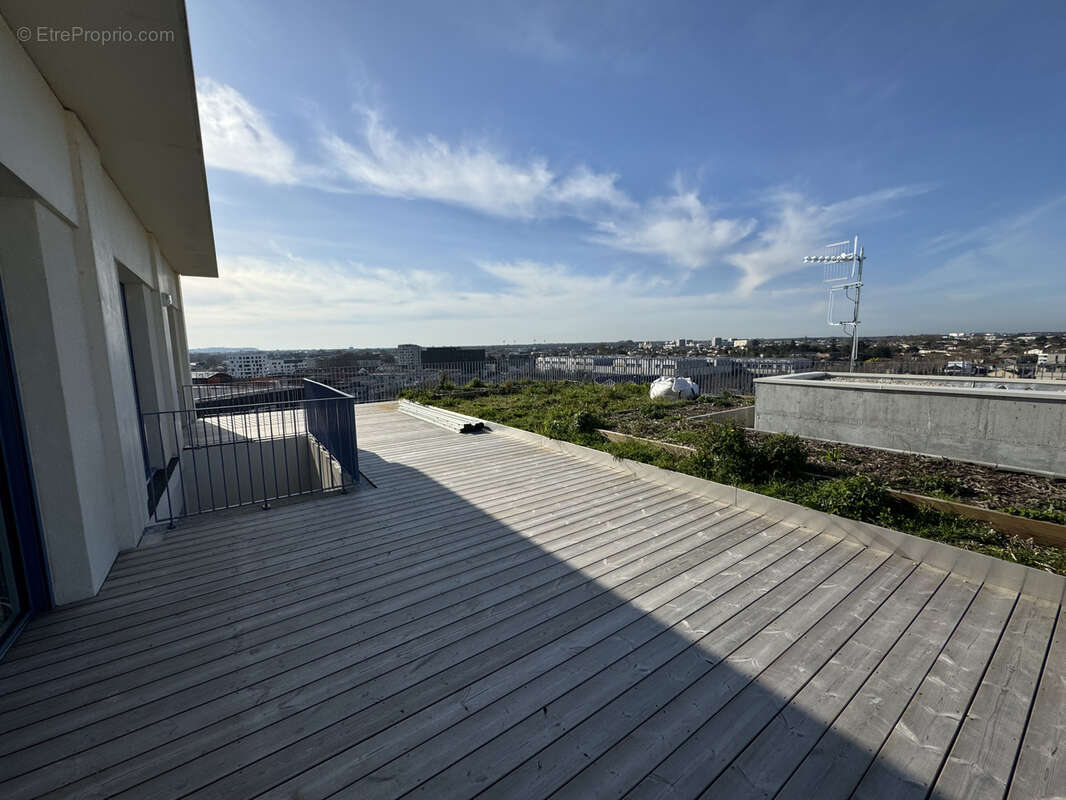 Appartement à BORDEAUX