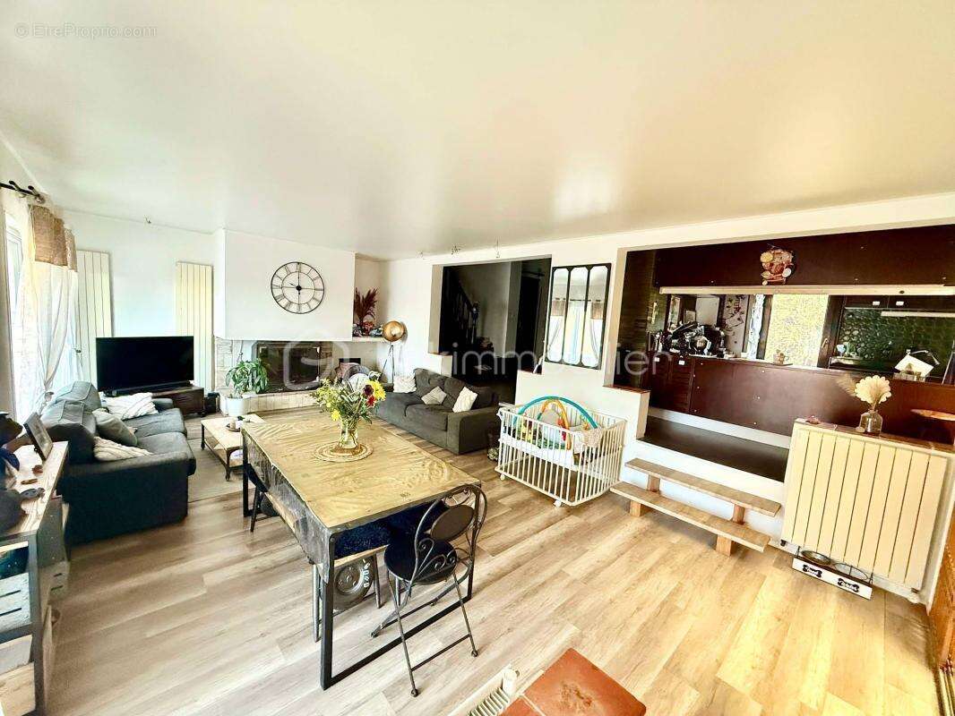 Maison à VALDAMPIERRE