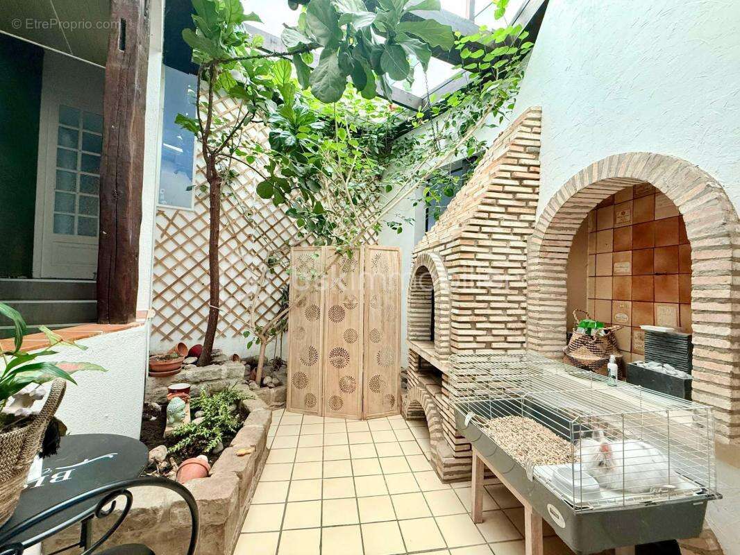 Maison à VALDAMPIERRE