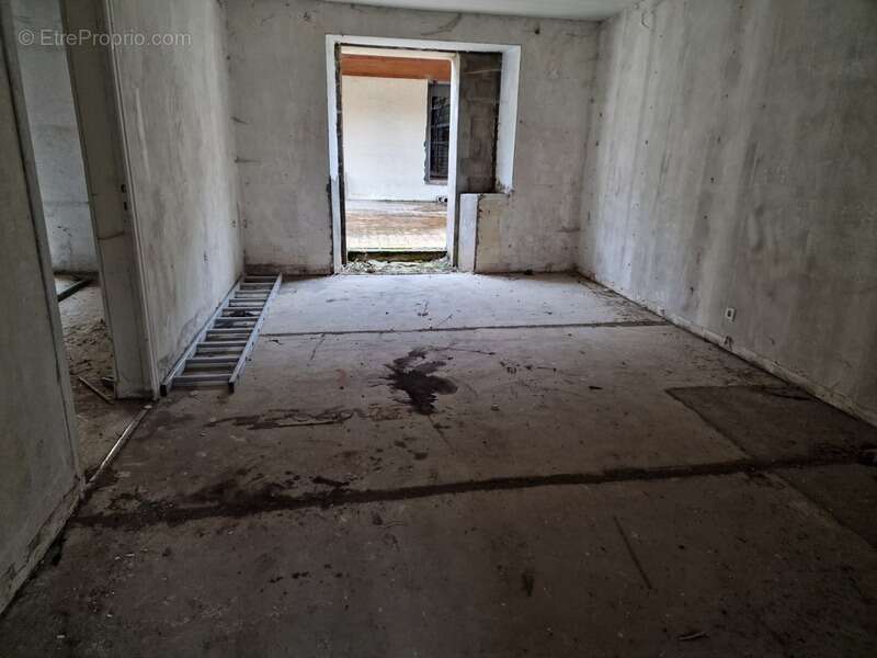 Maison à GIRONCOURT-SUR-VRAINE