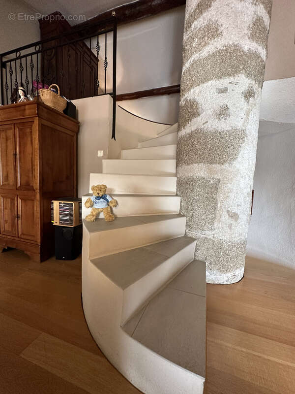 Maison à PLAN-DE-LA-TOUR