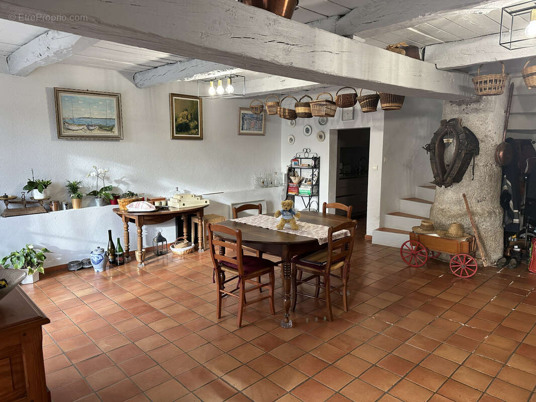 Maison à PLAN-DE-LA-TOUR