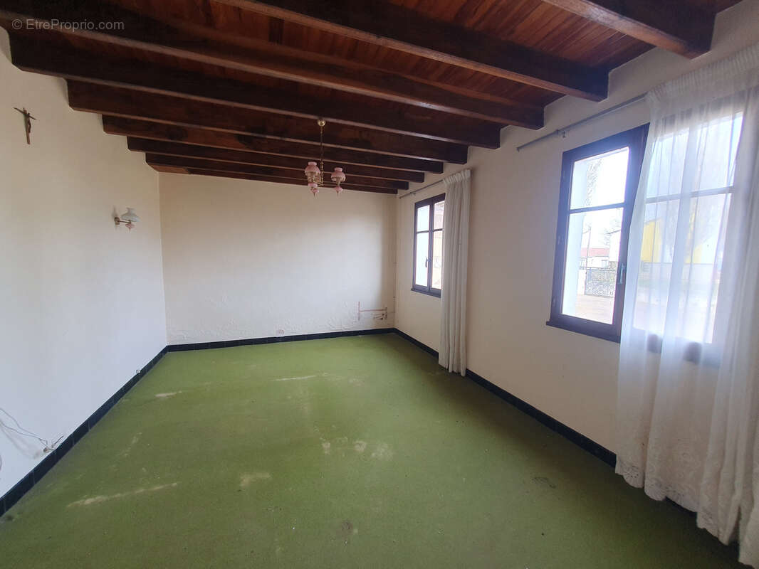 Maison à EUGENIE-LES-BAINS