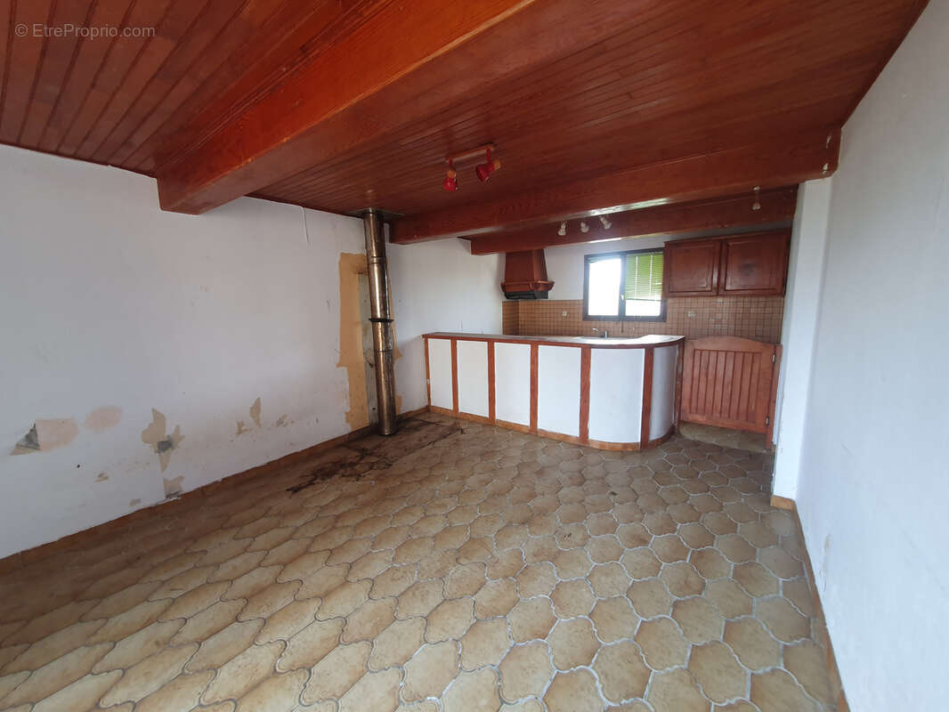 Maison à EUGENIE-LES-BAINS