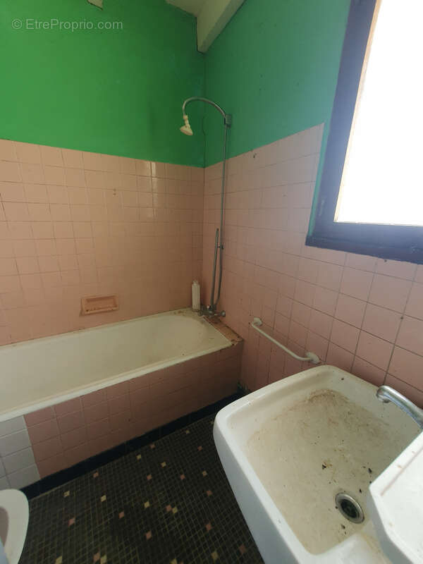 Maison à EUGENIE-LES-BAINS