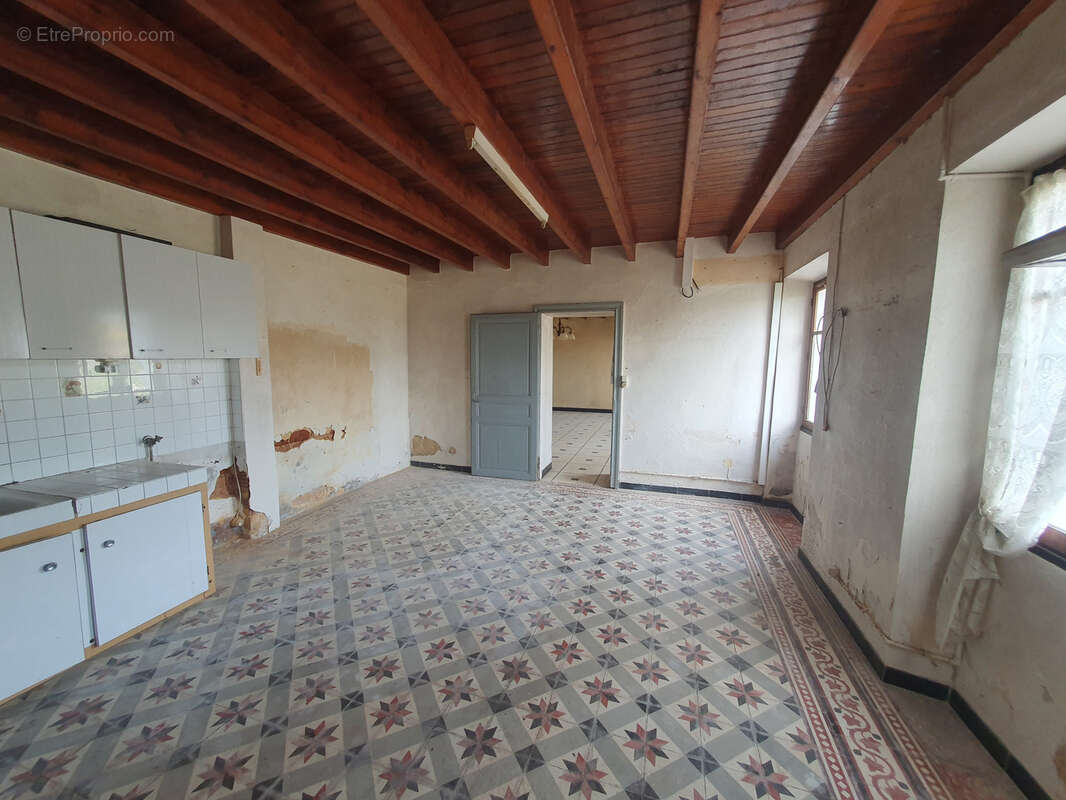 Maison à EUGENIE-LES-BAINS