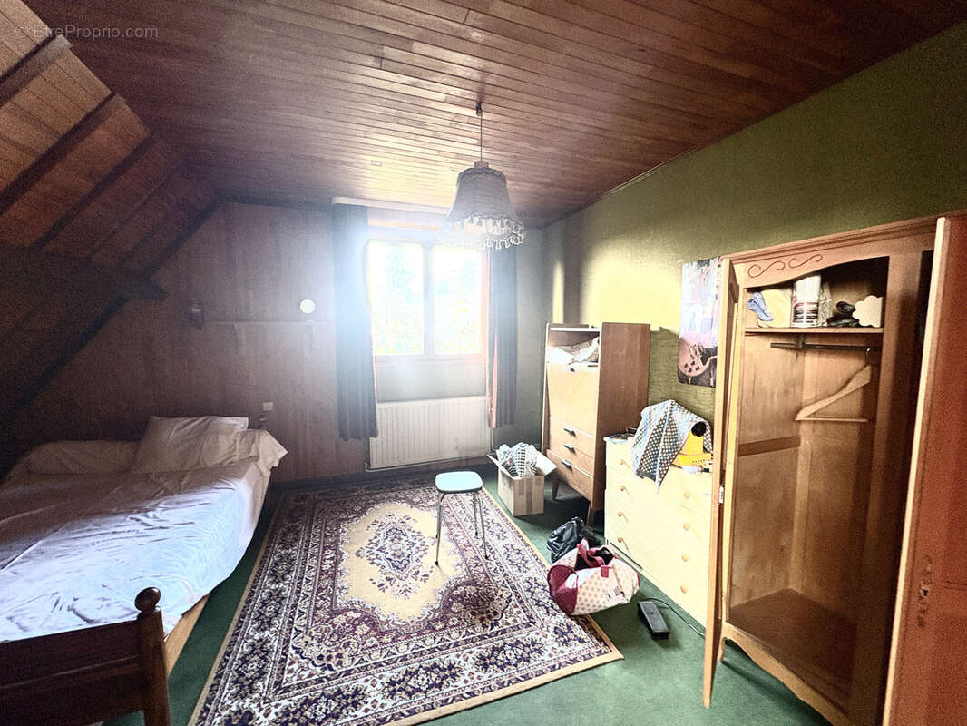 Maison à VILLE-LE-MARCLET