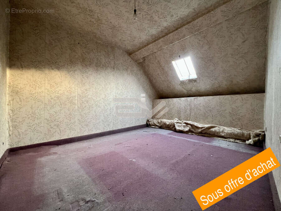 Maison à CHERY-CHARTREUVE