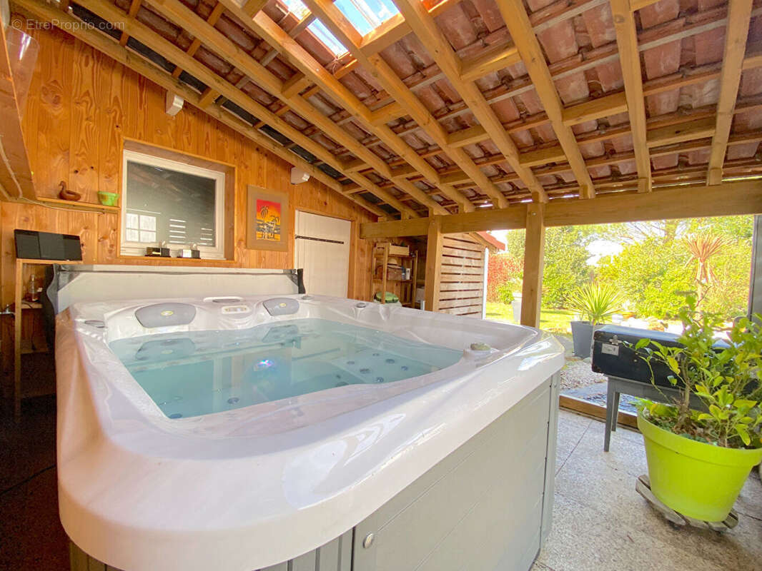 Maison à GUJAN-MESTRAS