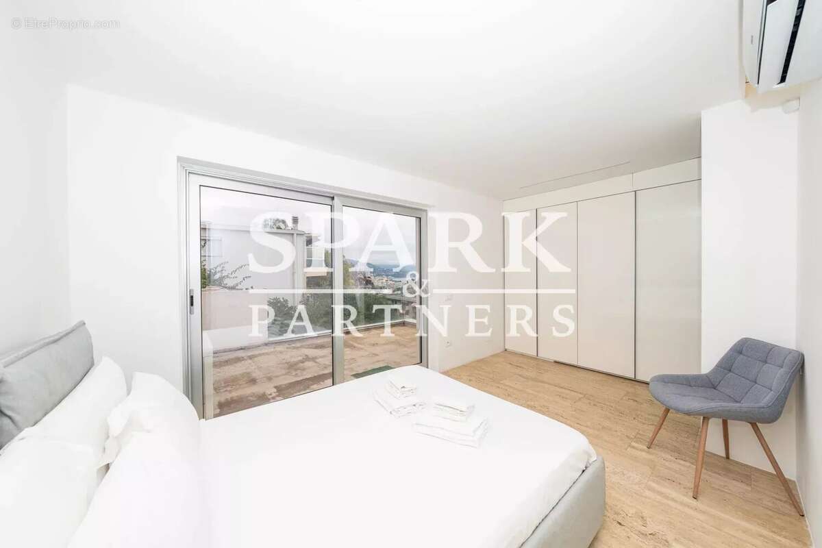 Appartement à CAP-D'AIL