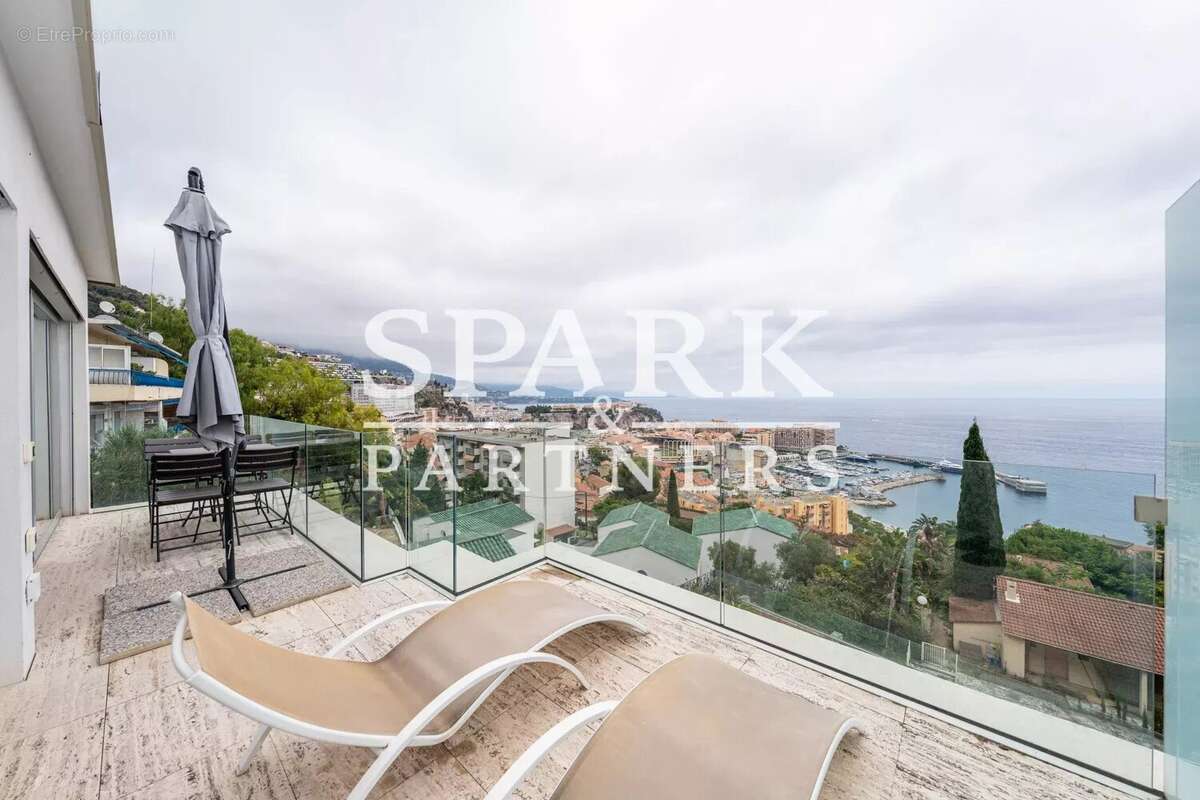 Appartement à CAP-D'AIL