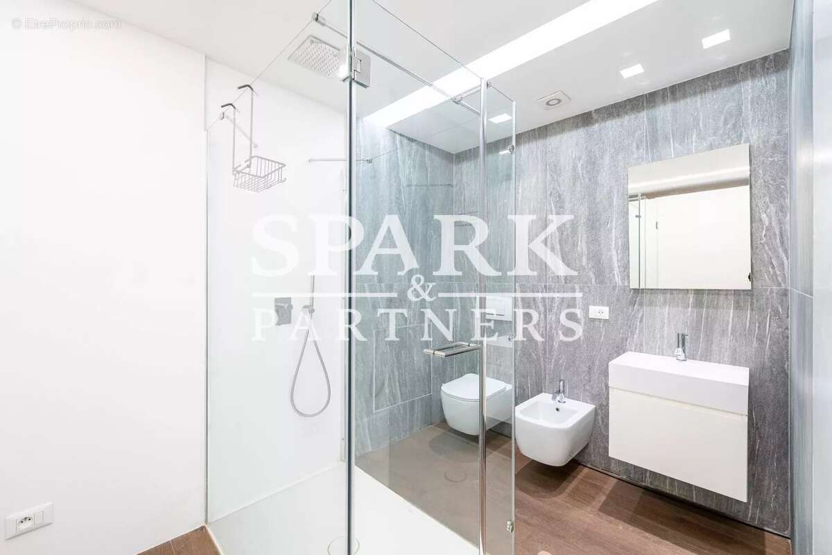 Appartement à CAP-D'AIL