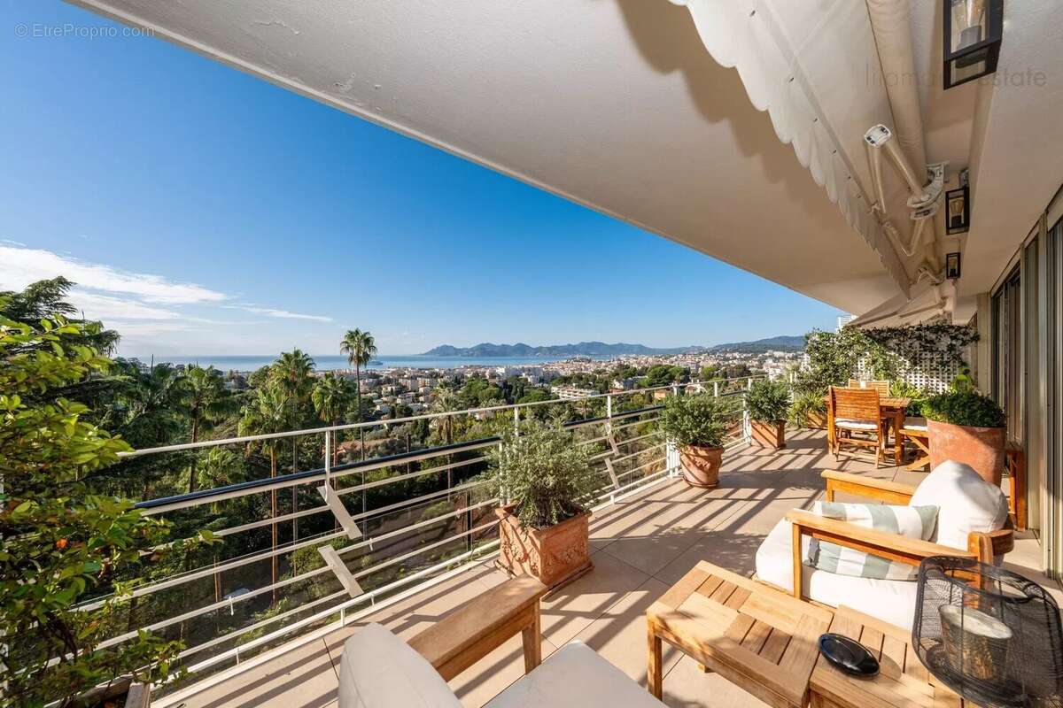 Appartement à CANNES