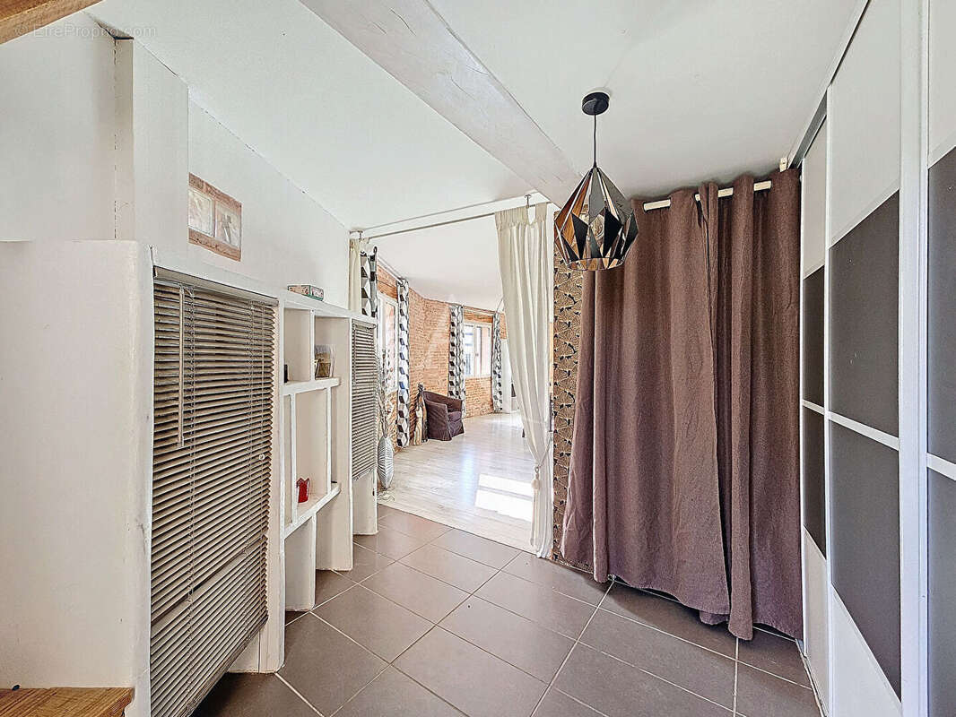 Maison à LAPEYROUSE-FOSSAT