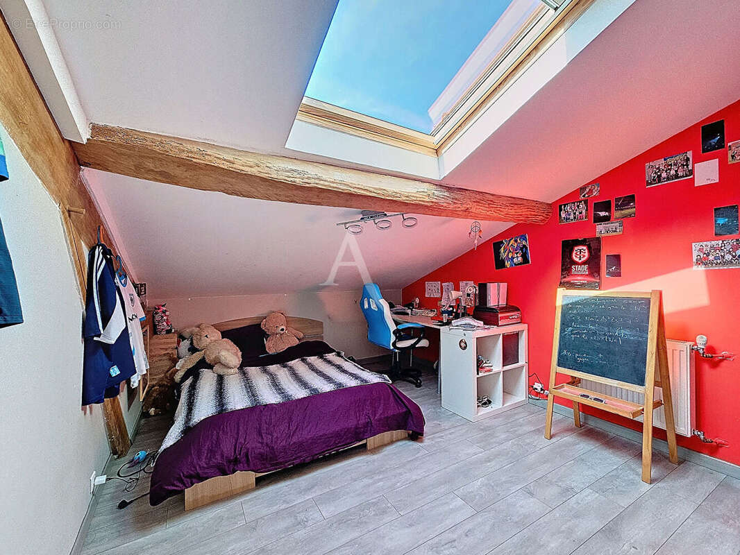 Maison à LAPEYROUSE-FOSSAT