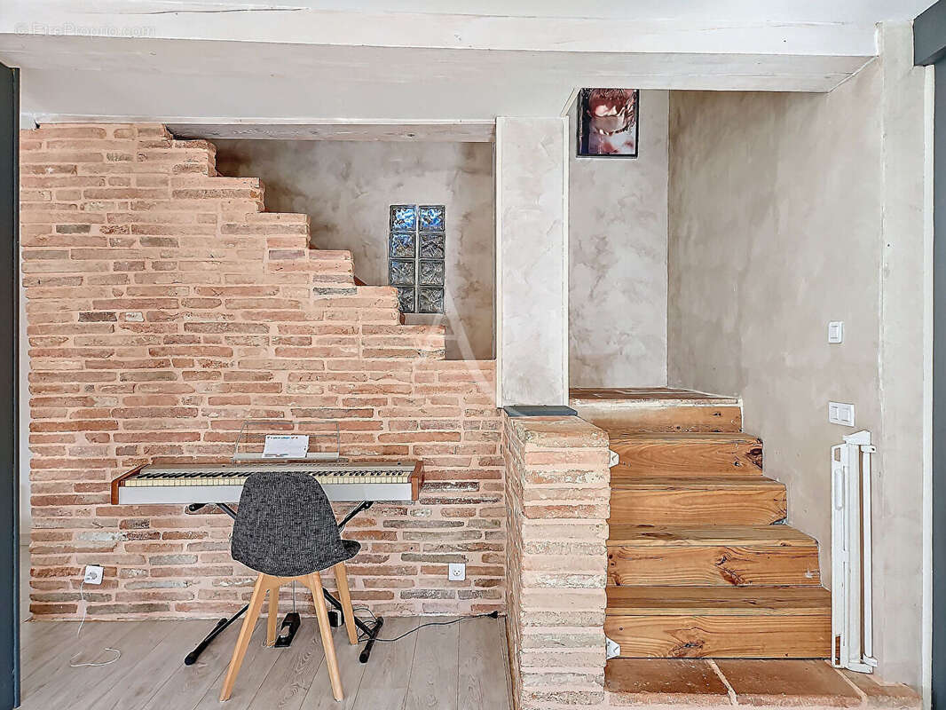 Maison à LAPEYROUSE-FOSSAT