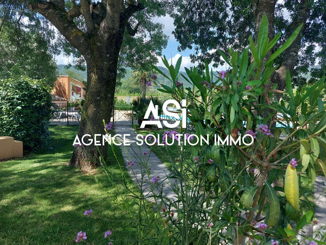 Maison à ALBA-LA-ROMAINE