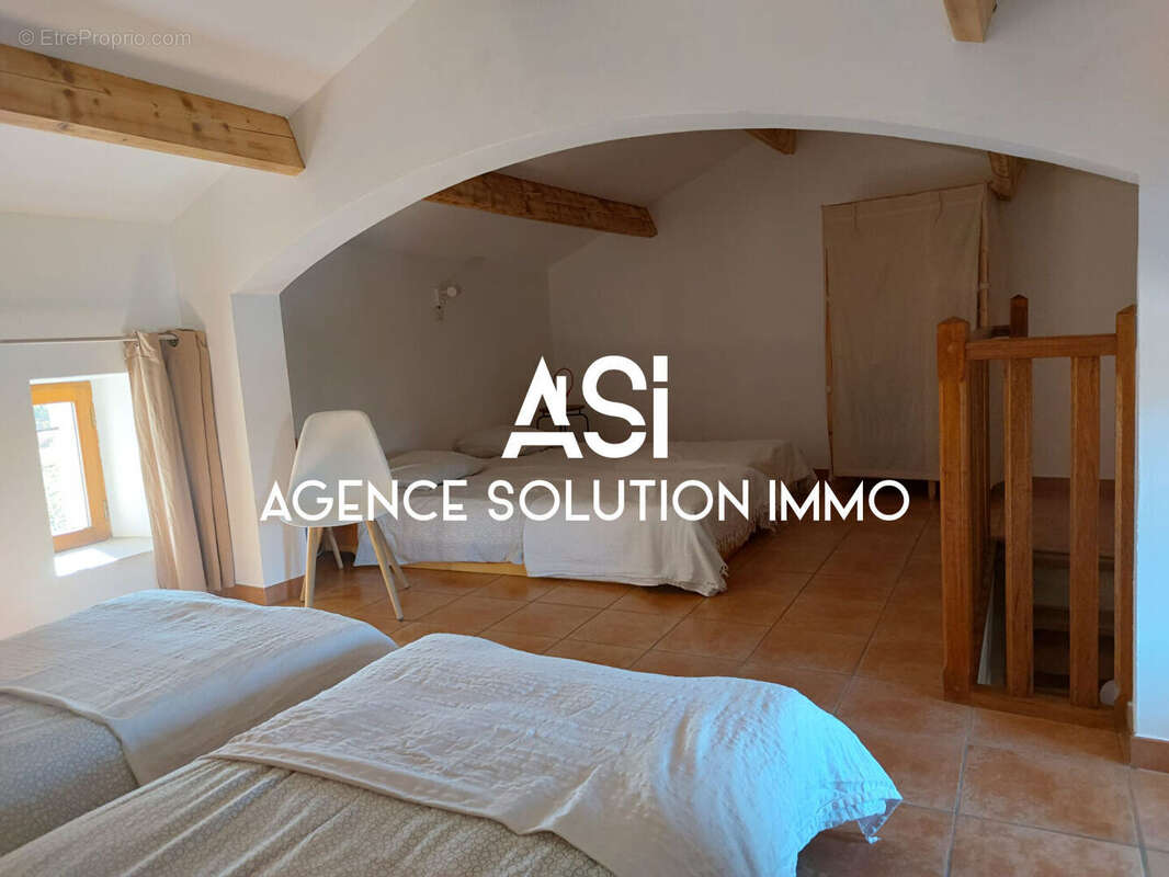 Maison à ALBA-LA-ROMAINE