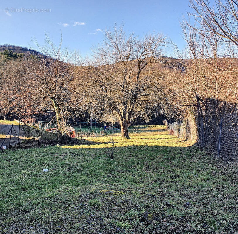 Terrain à CHATELGUYON