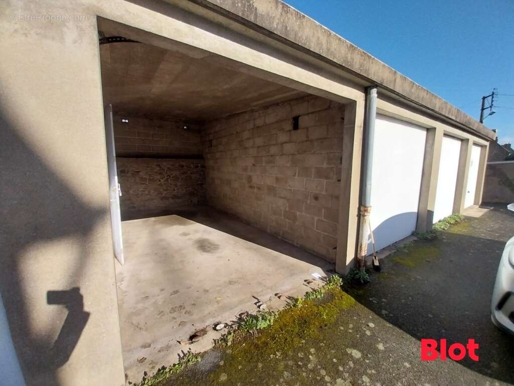 Parking à SAINT-MALO