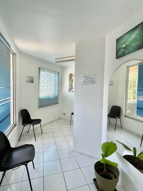 Commerce à POINTE-A-PITRE