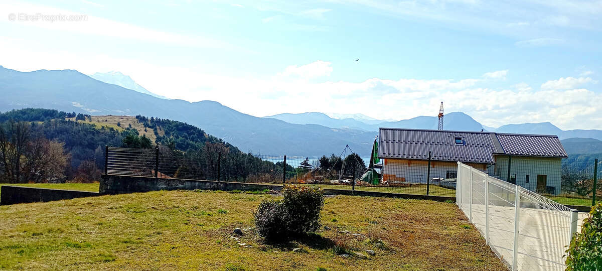 Appartement à PRUNIERES
