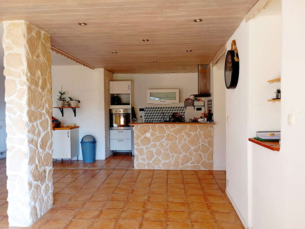 Appartement à PRUNIERES