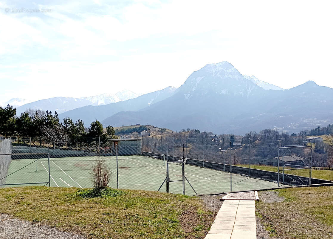 Appartement à PRUNIERES