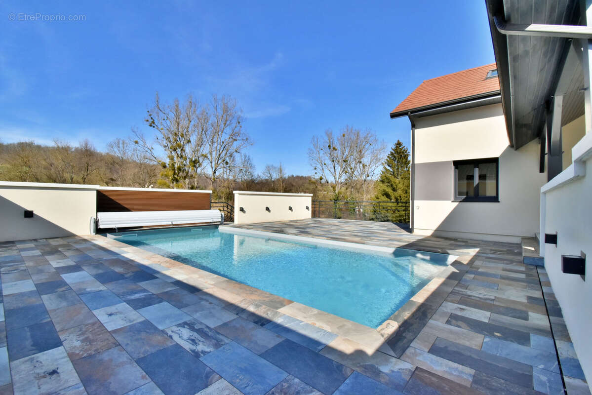 Maison à SAINT-AGNIN-SUR-BION