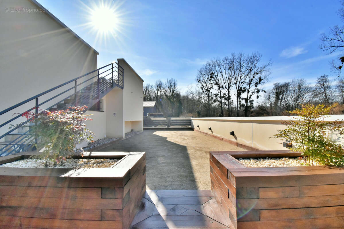 Maison à SAINT-AGNIN-SUR-BION