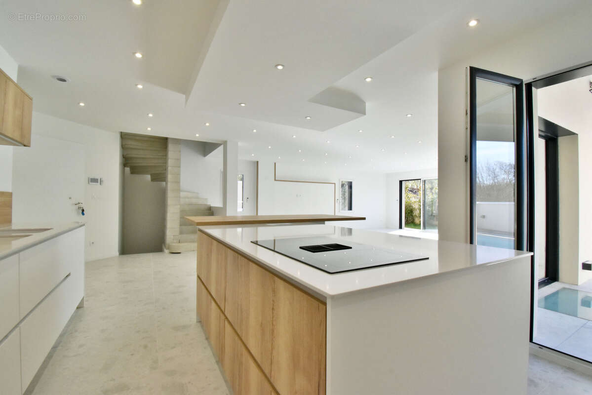 Maison à SAINT-AGNIN-SUR-BION