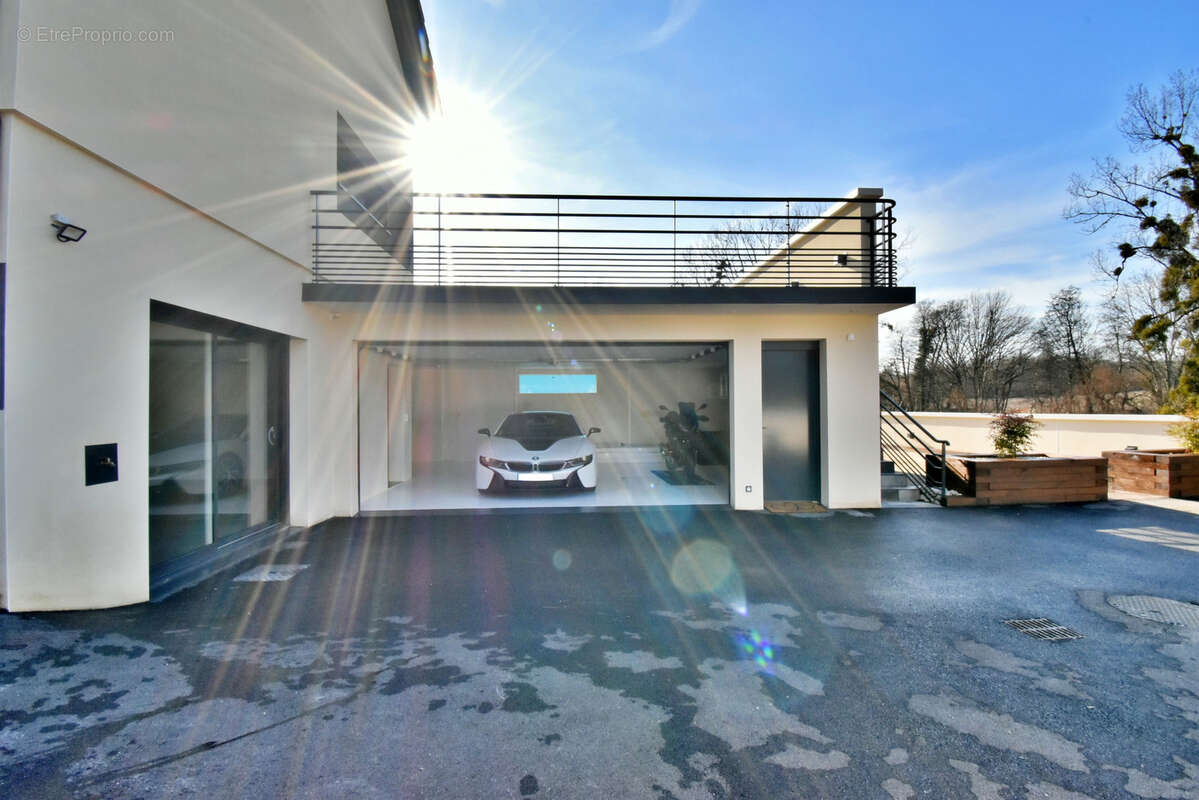 Maison à SAINT-AGNIN-SUR-BION