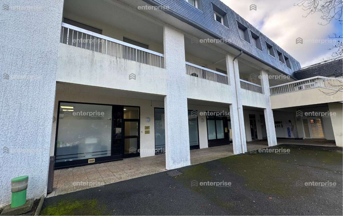 Commerce à GOUVIEUX