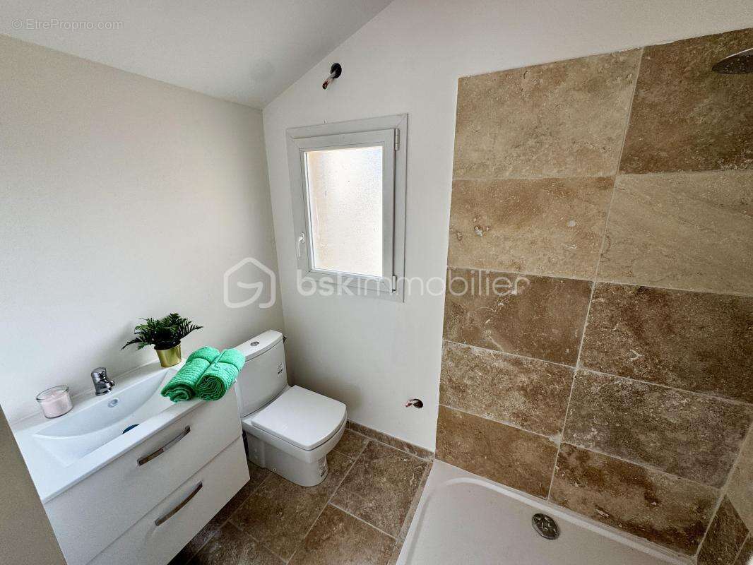 Maison à LA FARLEDE