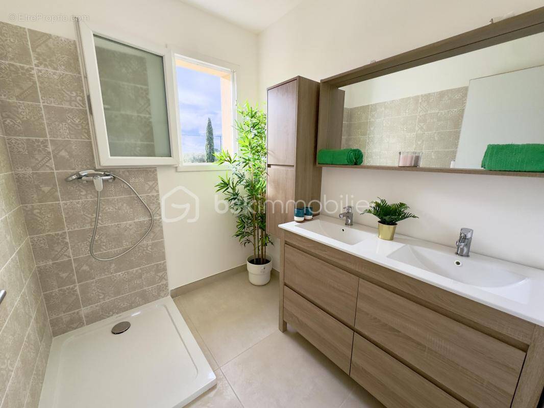 Maison à LA FARLEDE