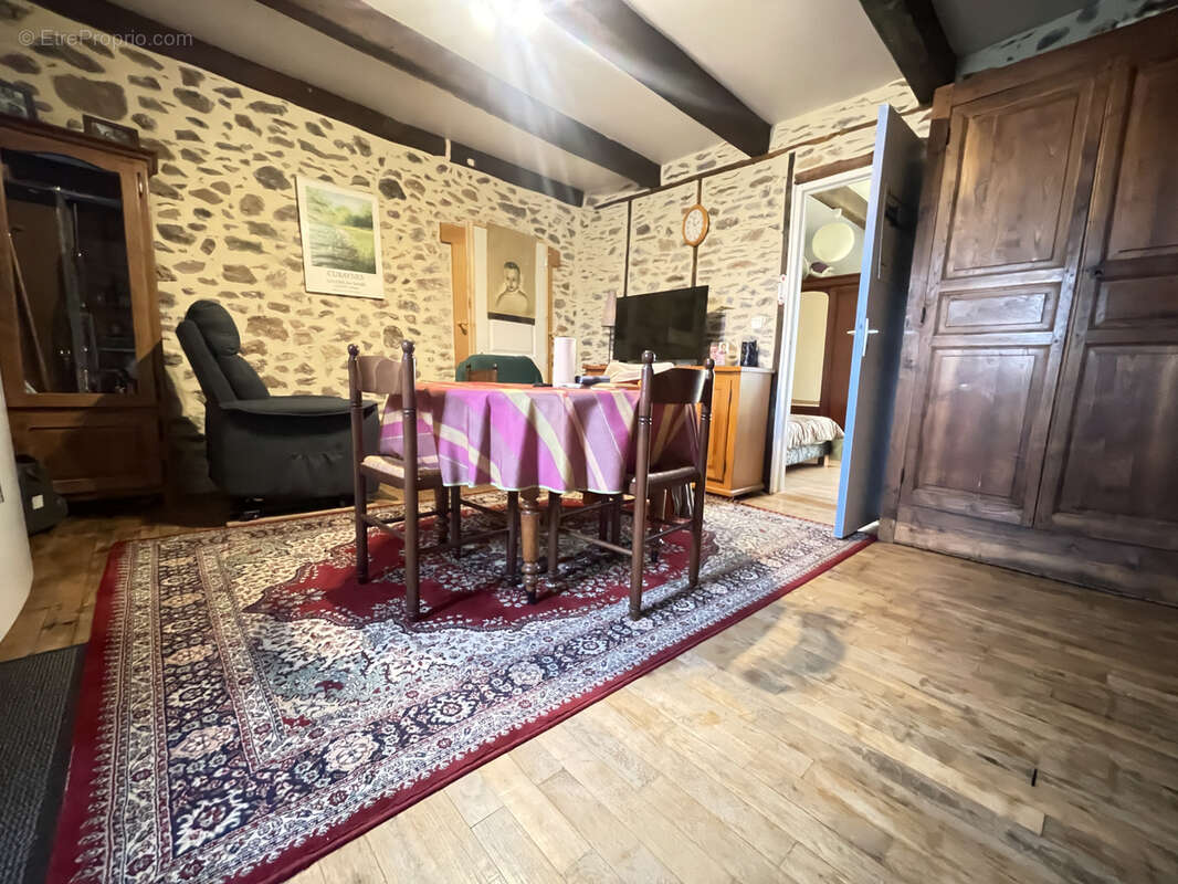 Maison à RILHAC-XAINTRIE