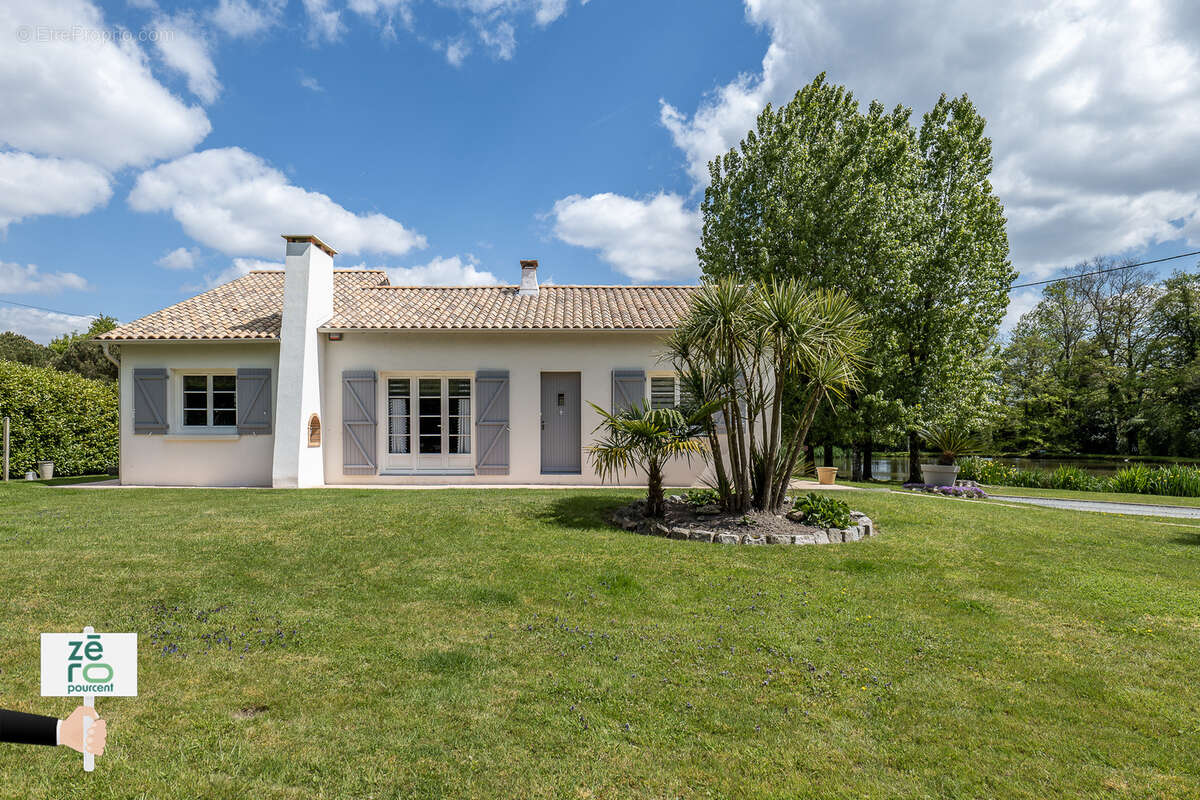 Maison à LES CLOUZEAUX