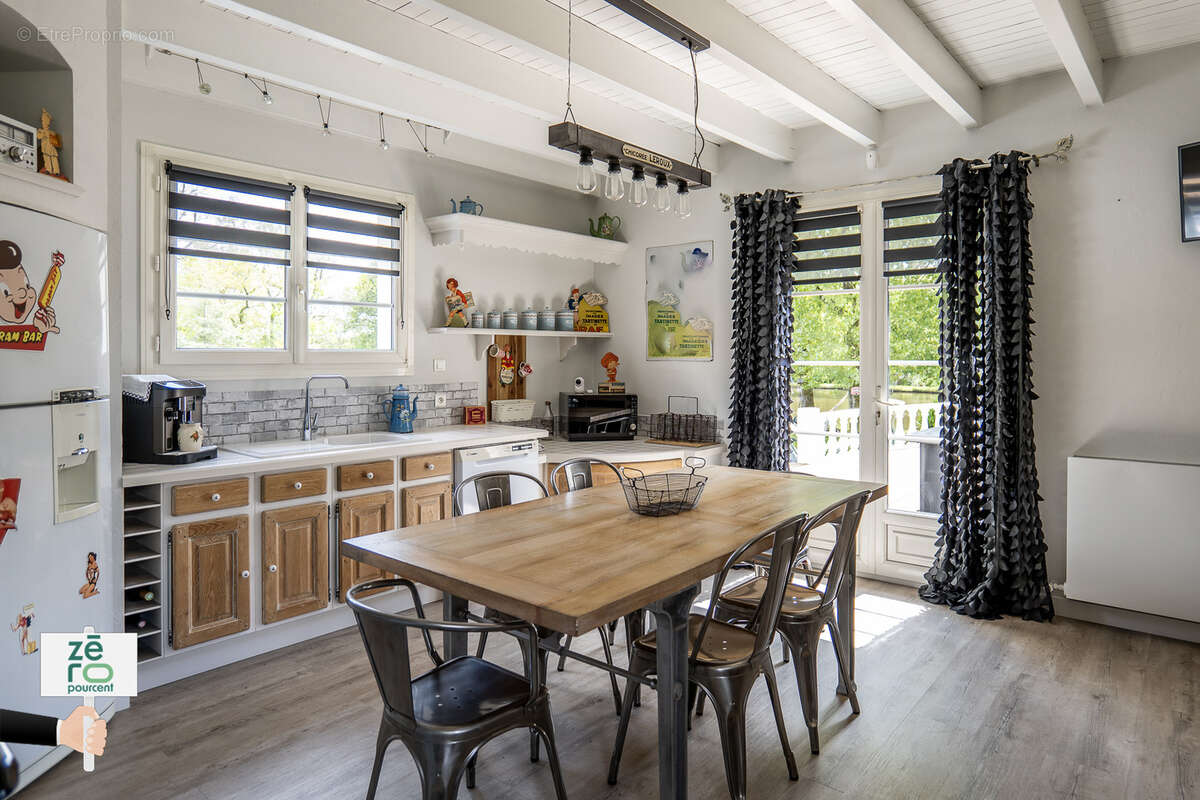 Maison à LES CLOUZEAUX