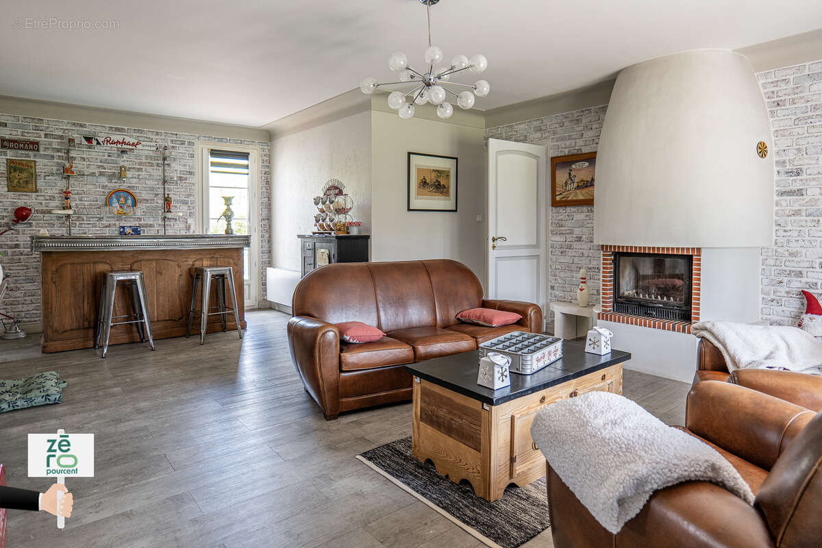 Maison à LES CLOUZEAUX