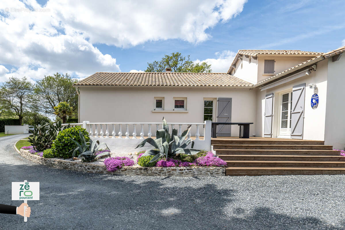 Maison à LES CLOUZEAUX