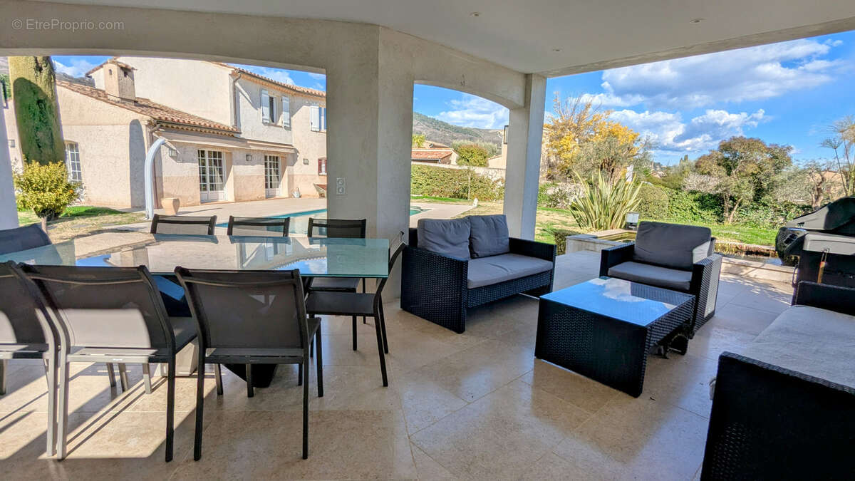 Maison à VENCE