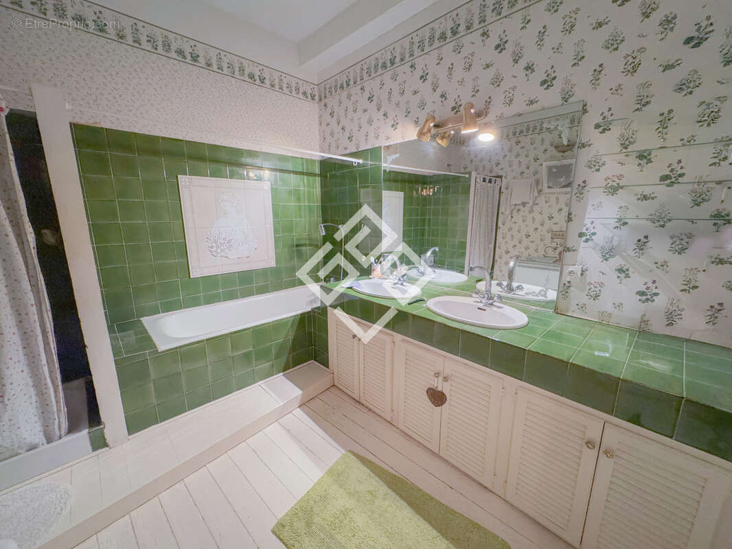 Maison à LEZIGNAN-CORBIERES