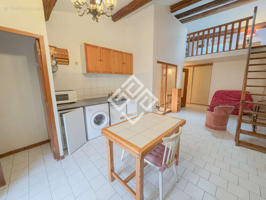 Maison à LEZIGNAN-CORBIERES