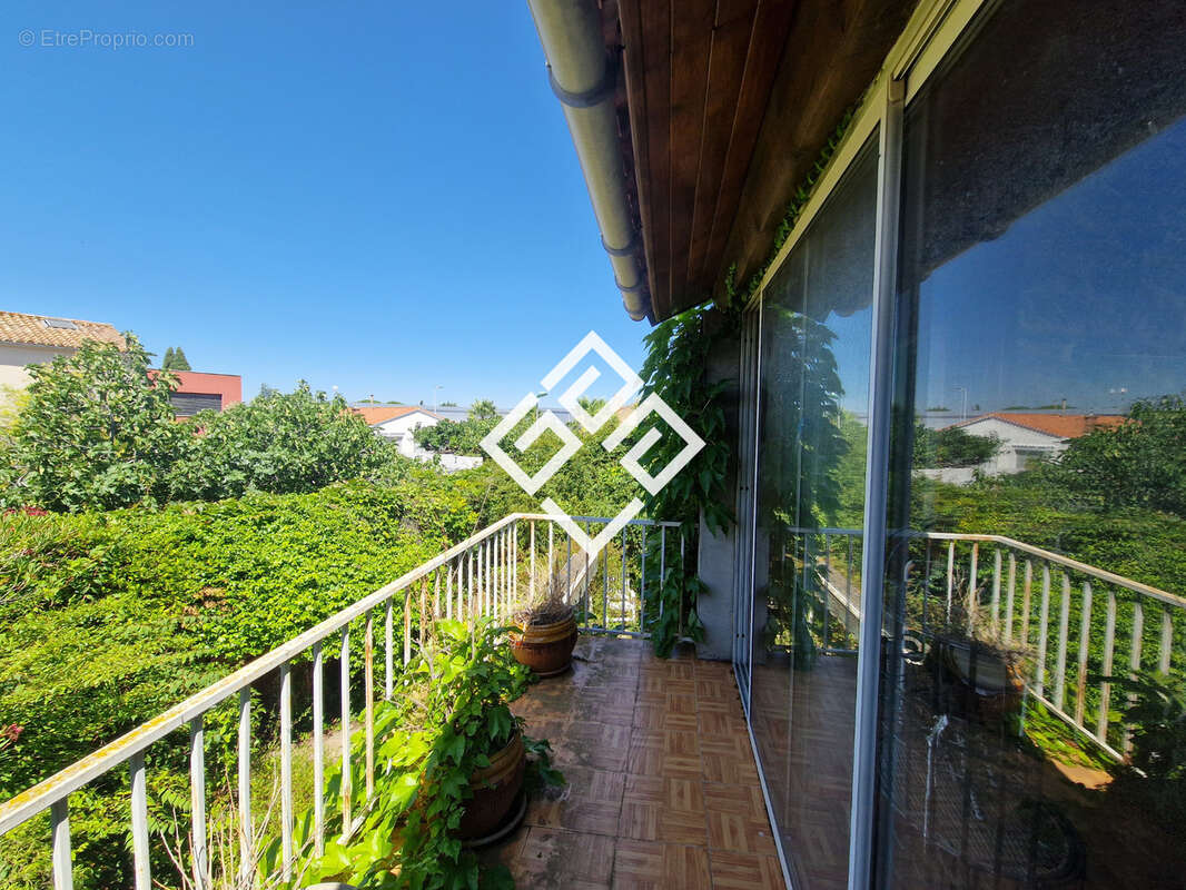 Maison à LEZIGNAN-CORBIERES