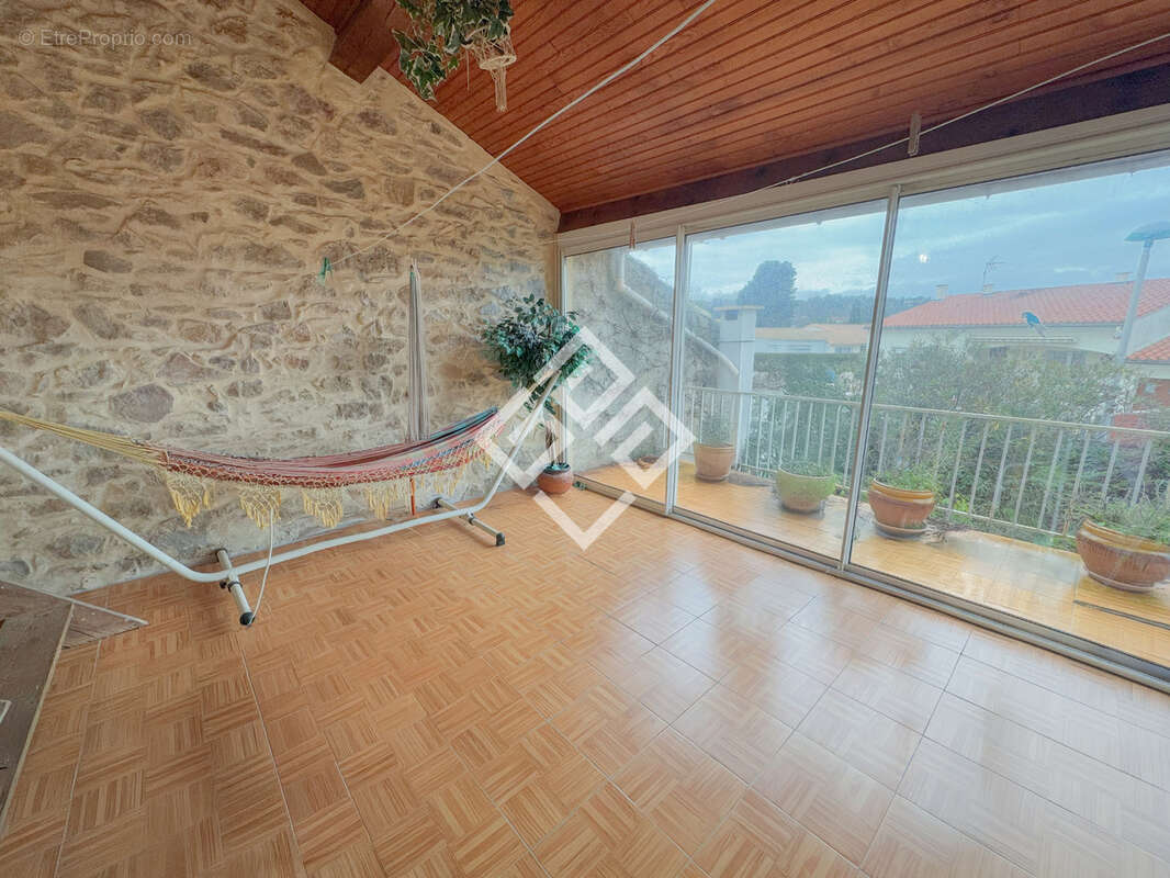 Maison à LEZIGNAN-CORBIERES