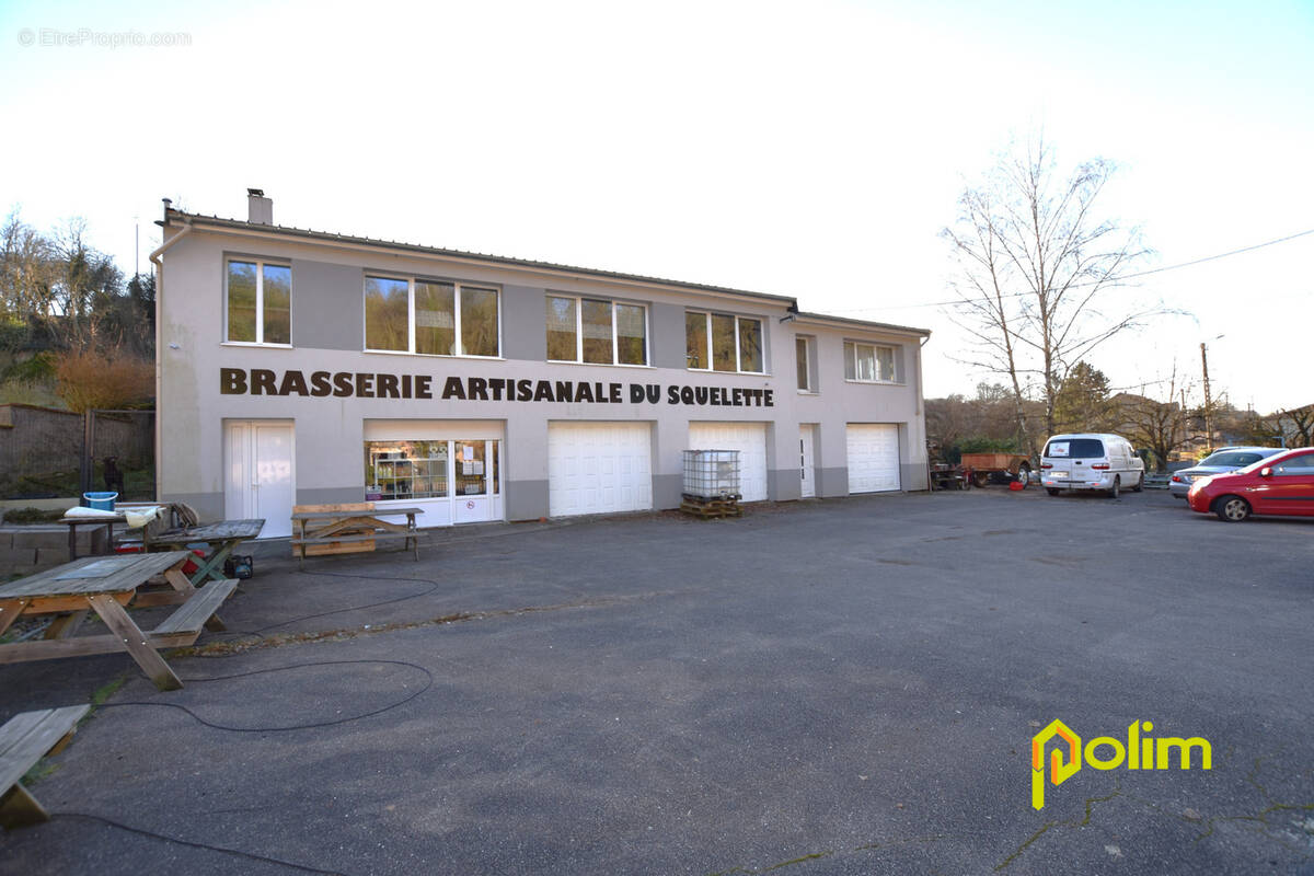 Maison à THIAUCOURT-REGNIEVILLE