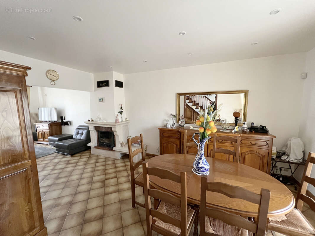 Maison à PONTAULT-COMBAULT