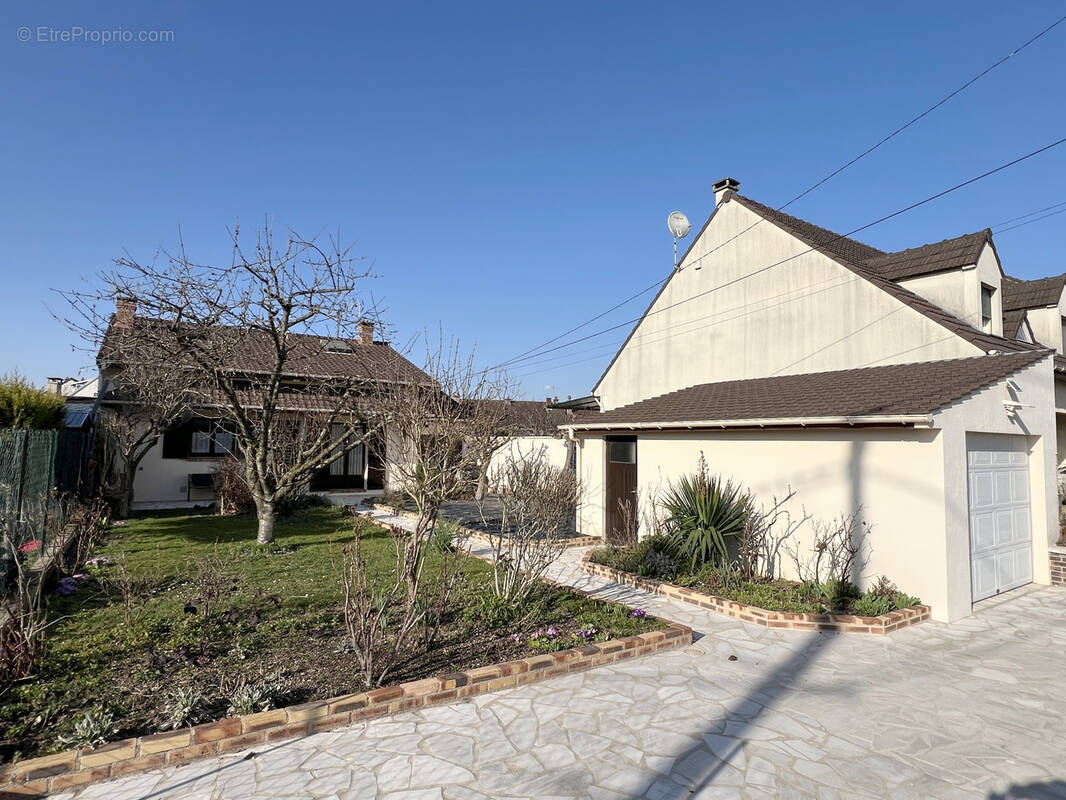 Maison à PONTAULT-COMBAULT