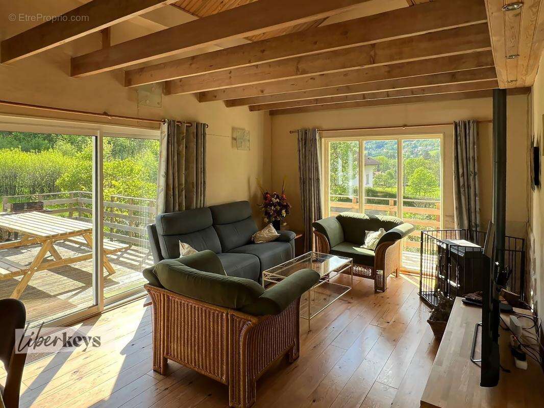 Maison à LE SYNDICAT